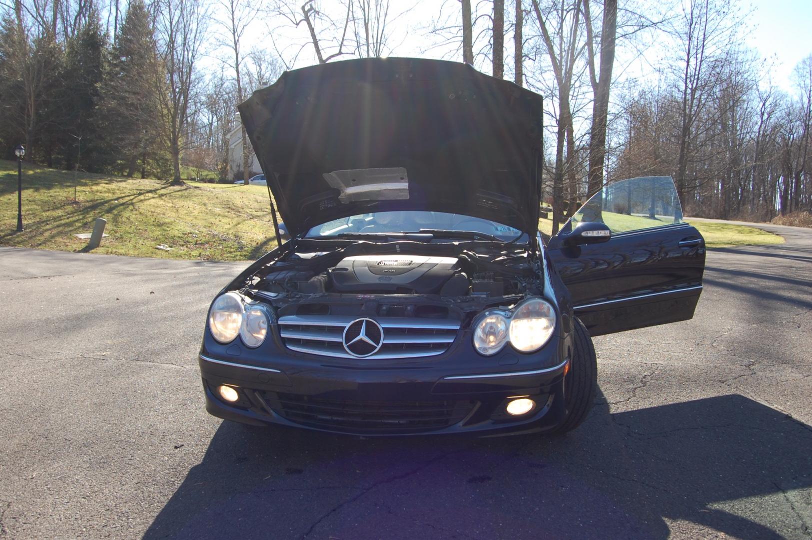 2009 Blue /Beige Mercedes-Benz CLK-Class (WDBTK56FX9T) with an 3.5 Liter engine, Automatic transmission, located at 6528 Lower York Road, New Hope, PA, 18938, (215) 862-9555, 40.358707, -74.977882 - 2009 Mercedes-Benz CLK 350 Convertible, low mileage, clean condition inside and out. 3.5 Liter V6 engine, automatic transmission, tilt wheel, cruise control, wood trim, 3 Master keys, dual heated power seats, windows, mirrors, central locking system, 19 " Alloy wheels, 4 good all season tires, AM/F - Photo#26